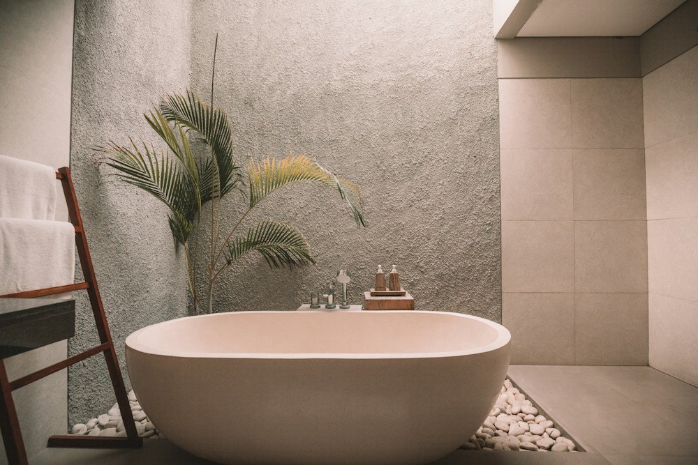Serene Lighting & Post-Treatment Repose