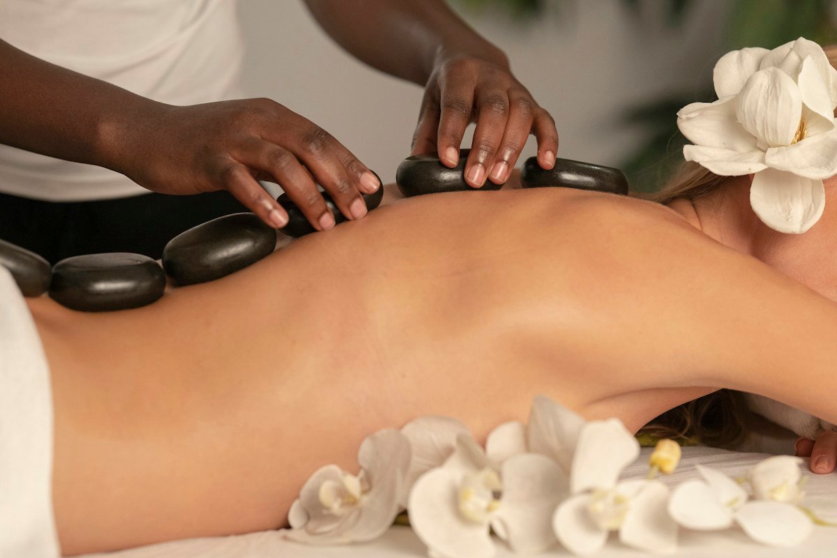 Hot Potli Massage